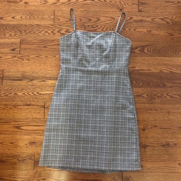 Dress and sweater size small - worn once *read - Picture 3 of 16